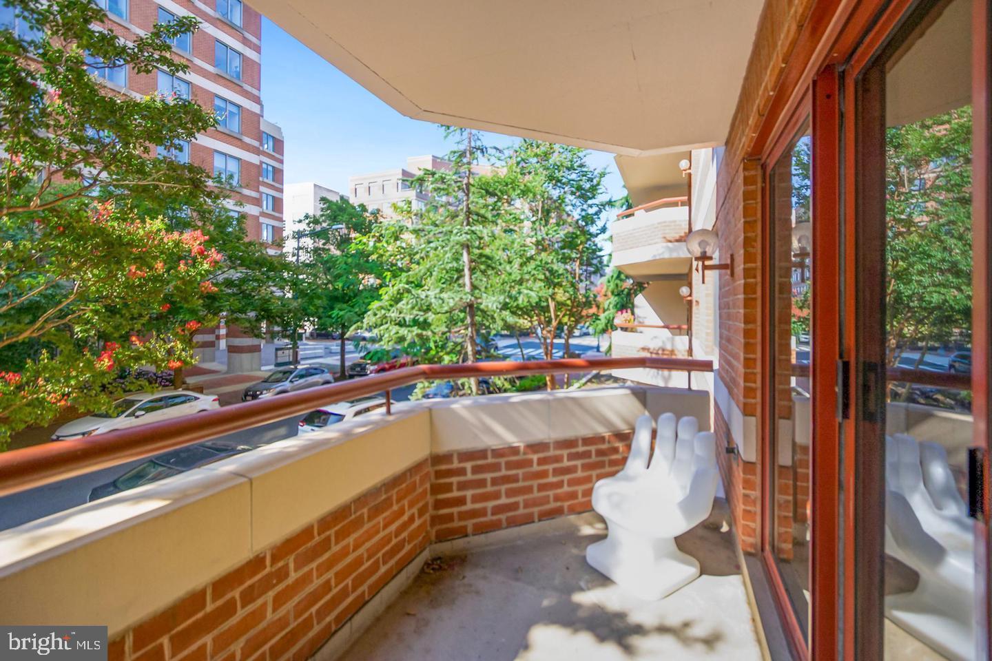 2301 N ST NW #214, WASHINGTON, District Of Columbia 20037, 2 Bedrooms Bedrooms, ,2 BathroomsBathrooms,Residential,For sale,2301 N ST NW #214,DCDC2211770 MLS # DCDC2211770