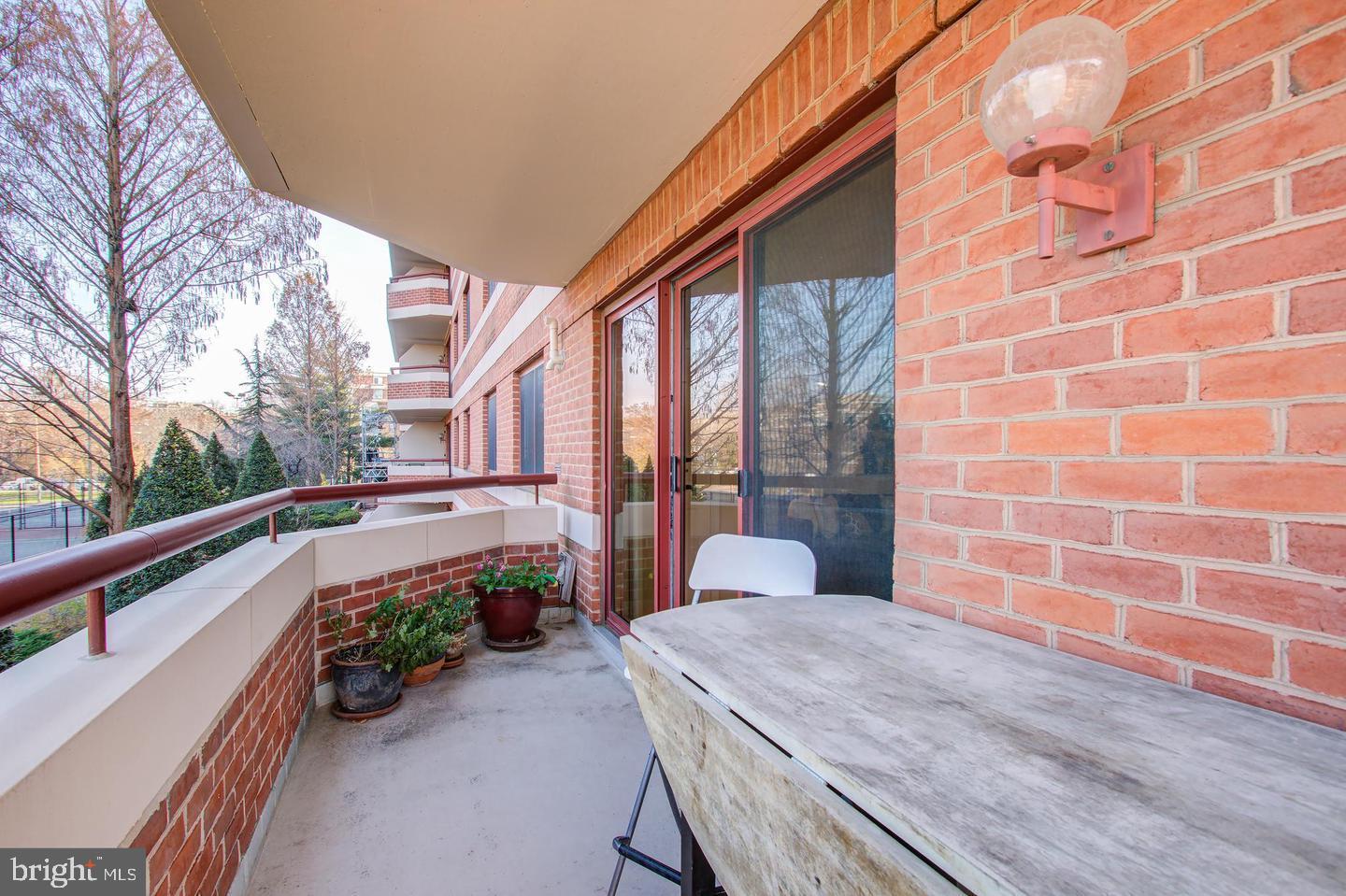 2301 N ST NW #214, WASHINGTON, District Of Columbia 20037, 2 Bedrooms Bedrooms, ,2 BathroomsBathrooms,Residential,For sale,2301 N ST NW #214,DCDC2211770 MLS # DCDC2211770