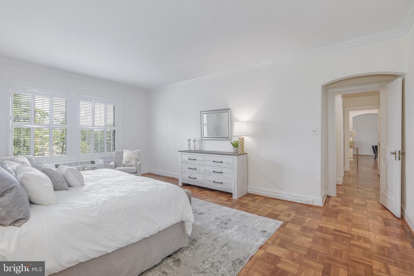 4000 CATHEDRAL AVE NW #516B, WASHINGTON, District Of Columbia 20016, 2 Bedrooms Bedrooms, ,1 BathroomBathrooms,Residential,For sale,4000 CATHEDRAL AVE NW #516B,DCDC2212298 MLS # DCDC2212298