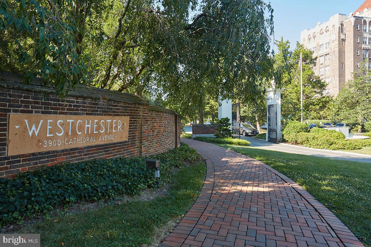 4000 CATHEDRAL AVE NW #516B, WASHINGTON, District Of Columbia 20016, 2 Bedrooms Bedrooms, ,1 BathroomBathrooms,Residential,For sale,4000 CATHEDRAL AVE NW #516B,DCDC2212298 MLS # DCDC2212298