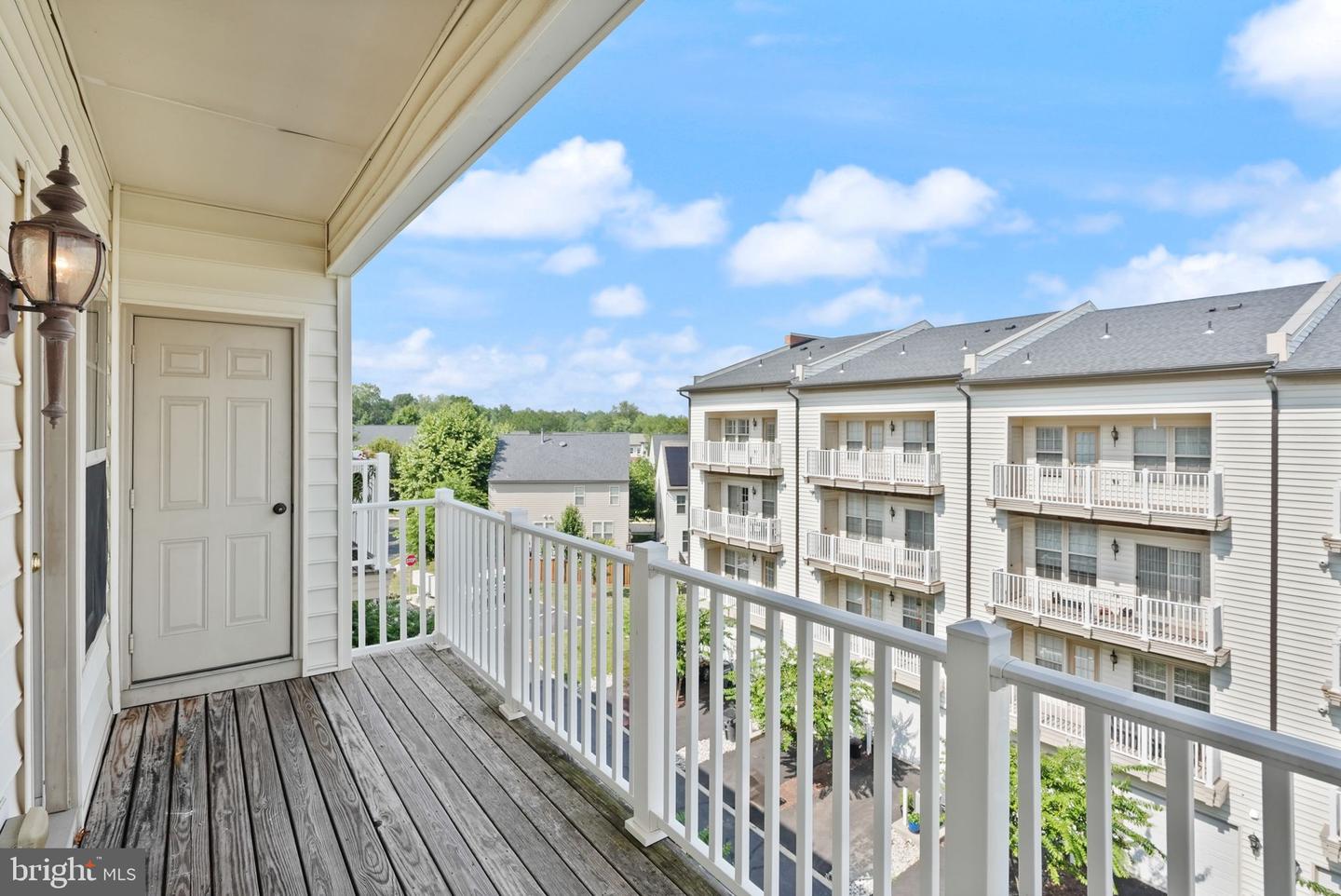7913 CRESCENT PARK DR, GAINESVILLE, Virginia 20155, 3 Bedrooms Bedrooms, ,2 BathroomsBathrooms,Residential,For sale,7913 CRESCENT PARK DR,VAPW2100046 MLS # VAPW2100046