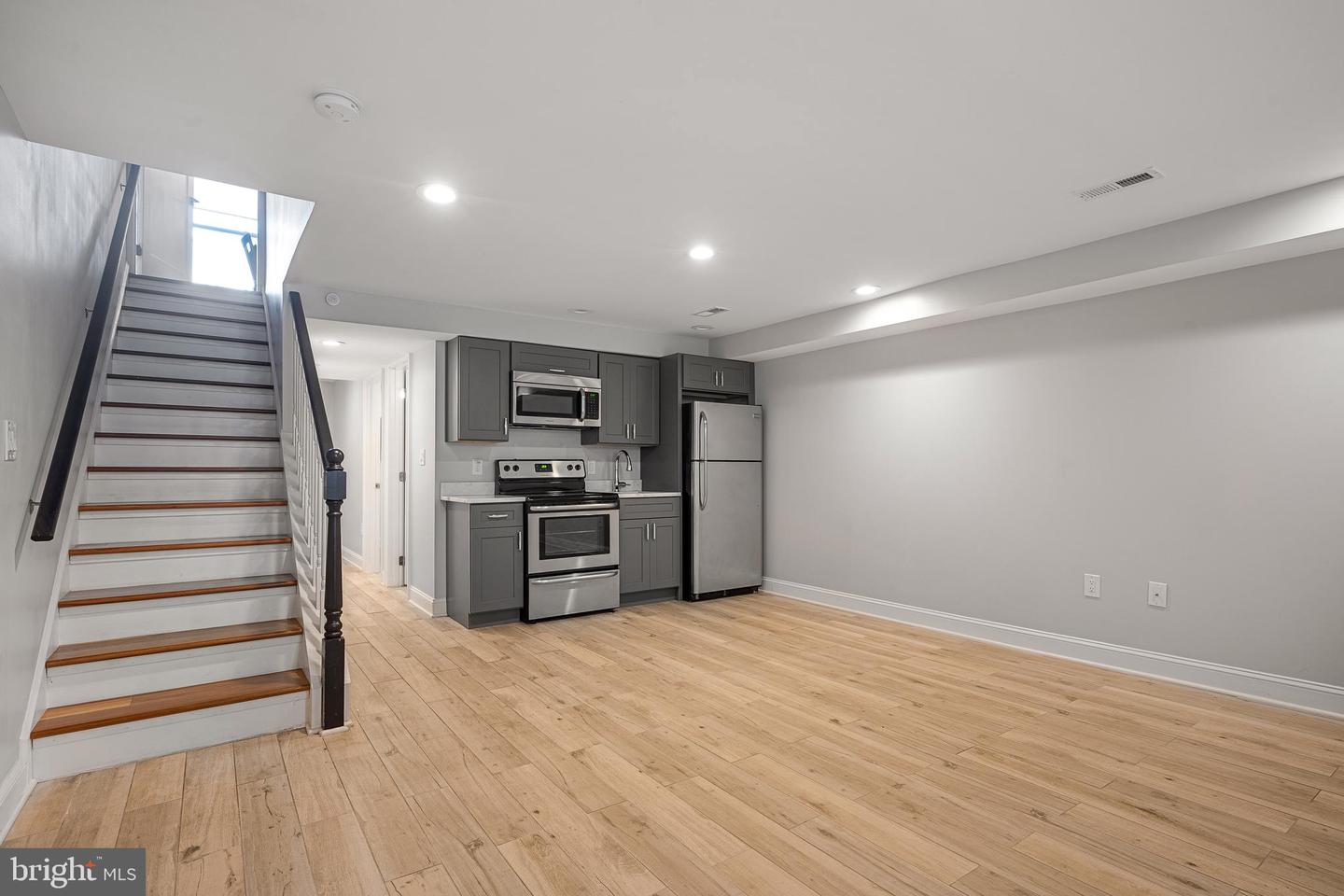 1915 2ND ST NW, WASHINGTON, District Of Columbia 20001, 4 Bedrooms Bedrooms, ,3 BathroomsBathrooms,Residential,For sale,1915 2ND ST NW,DCDC2212466 MLS # DCDC2212466