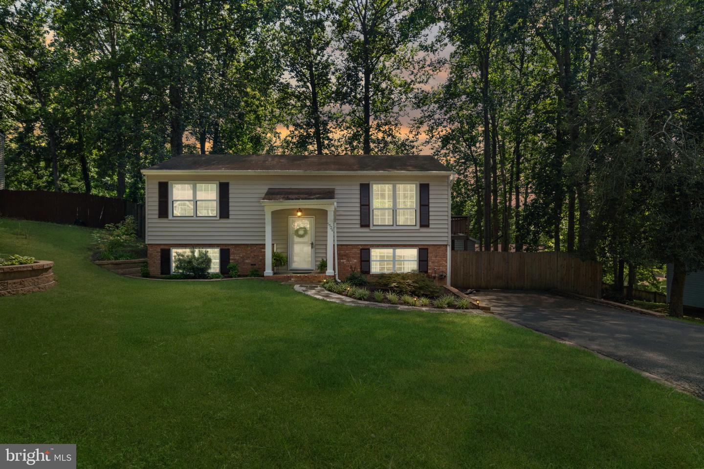 5526 SLATER ST, FREDERICKSBURG, Virginia 22407, 3 Bedrooms Bedrooms, 7 Rooms Rooms,2 BathroomsBathrooms,Residential,For sale,5526 SLATER ST,VASP2034950 MLS # VASP2034950