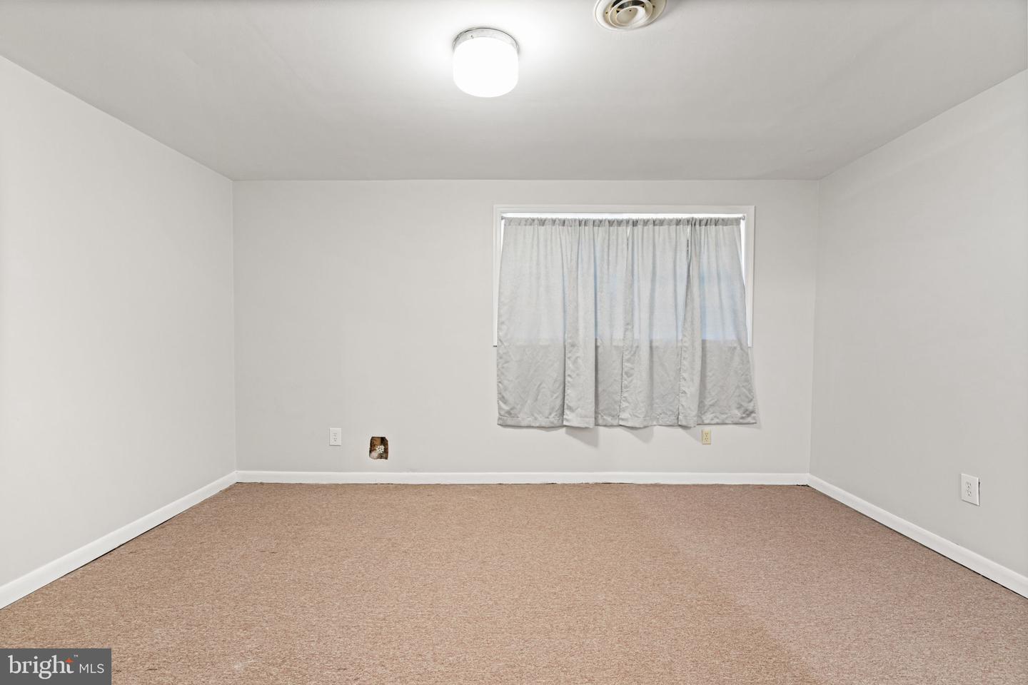 5526 SLATER ST, FREDERICKSBURG, Virginia 22407, 3 Bedrooms Bedrooms, 7 Rooms Rooms,2 BathroomsBathrooms,Residential,For sale,5526 SLATER ST,VASP2034950 MLS # VASP2034950
