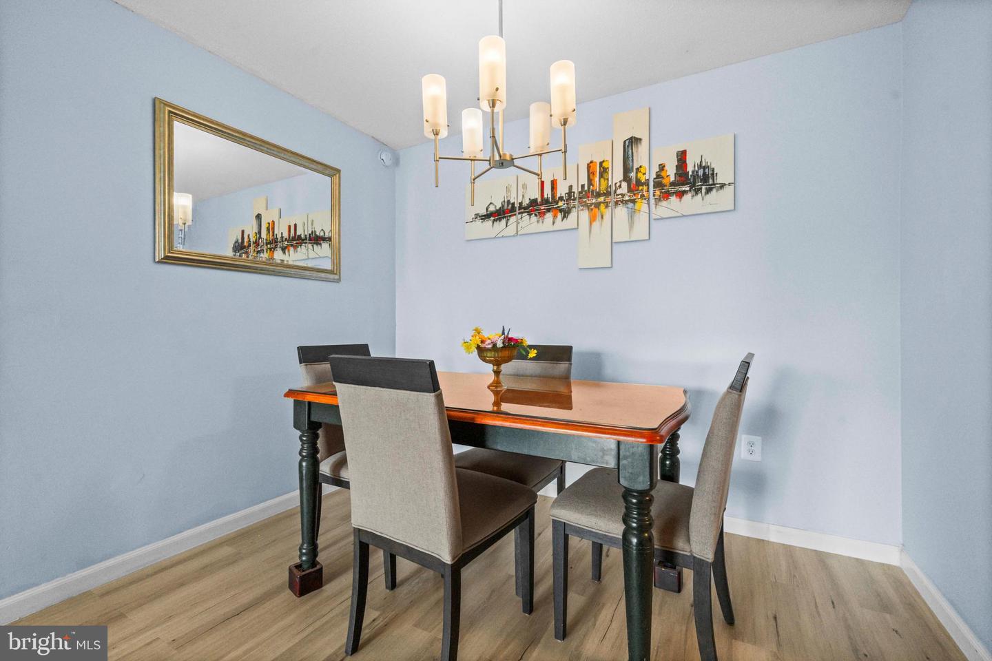 4600 S FOUR MILE RUN DR #707, ARLINGTON, Virginia 22204, 1 Bedroom Bedrooms, ,1 BathroomBathrooms,Residential,For sale,4600 S FOUR MILE RUN DR #707,VAAR2061492 MLS # VAAR2061492