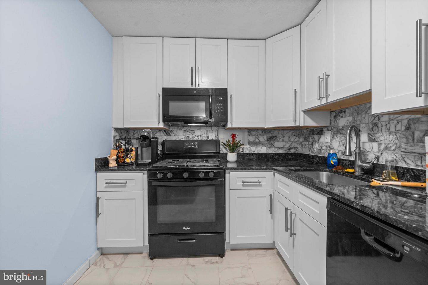 4600 S FOUR MILE RUN DR #707, ARLINGTON, Virginia 22204, 1 Bedroom Bedrooms, ,1 BathroomBathrooms,Residential,For sale,4600 S FOUR MILE RUN DR #707,VAAR2061492 MLS # VAAR2061492