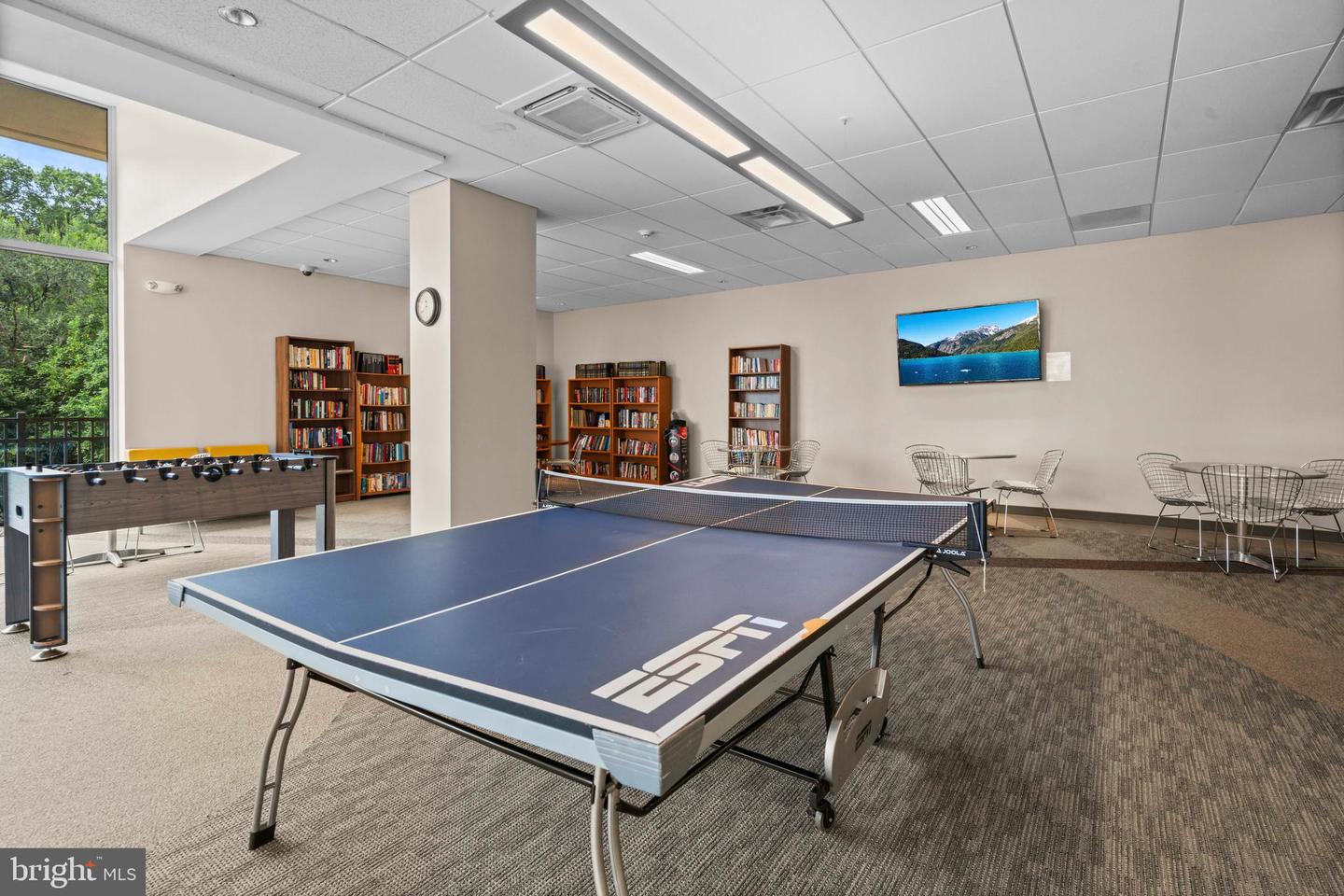 4600 S FOUR MILE RUN DR #707, ARLINGTON, Virginia 22204, 1 Bedroom Bedrooms, ,1 BathroomBathrooms,Residential,For sale,4600 S FOUR MILE RUN DR #707,VAAR2061492 MLS # VAAR2061492