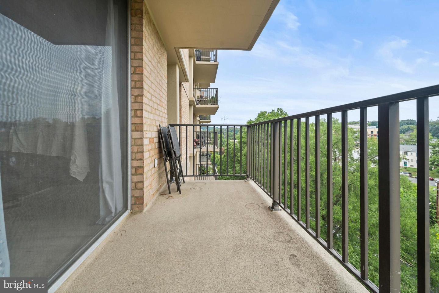 4600 S FOUR MILE RUN DR #707, ARLINGTON, Virginia 22204, 1 Bedroom Bedrooms, ,1 BathroomBathrooms,Residential,For sale,4600 S FOUR MILE RUN DR #707,VAAR2061492 MLS # VAAR2061492