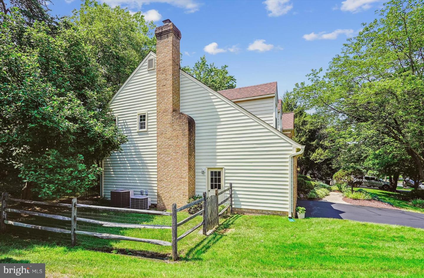 6416 GRISTMILL SQUARE TRCE, CENTREVILLE, Virginia 20120, 4 Bedrooms Bedrooms, ,3 BathroomsBathrooms,Residential,For sale,6416 GRISTMILL SQUARE TRCE,VAFX2257828 MLS # VAFX2257828