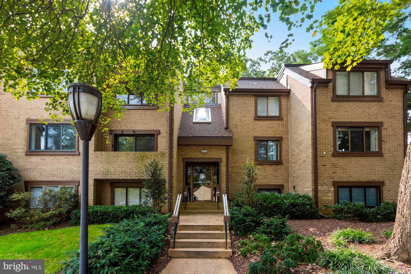1645 PARKCREST CIR #7D/200, RESTON, Virginia 20190, 2 Bedrooms Bedrooms, ,2 BathroomsBathrooms,Residential,For sale,1645 PARKCREST CIR #7D/200,VAFX2257846 MLS # VAFX2257846