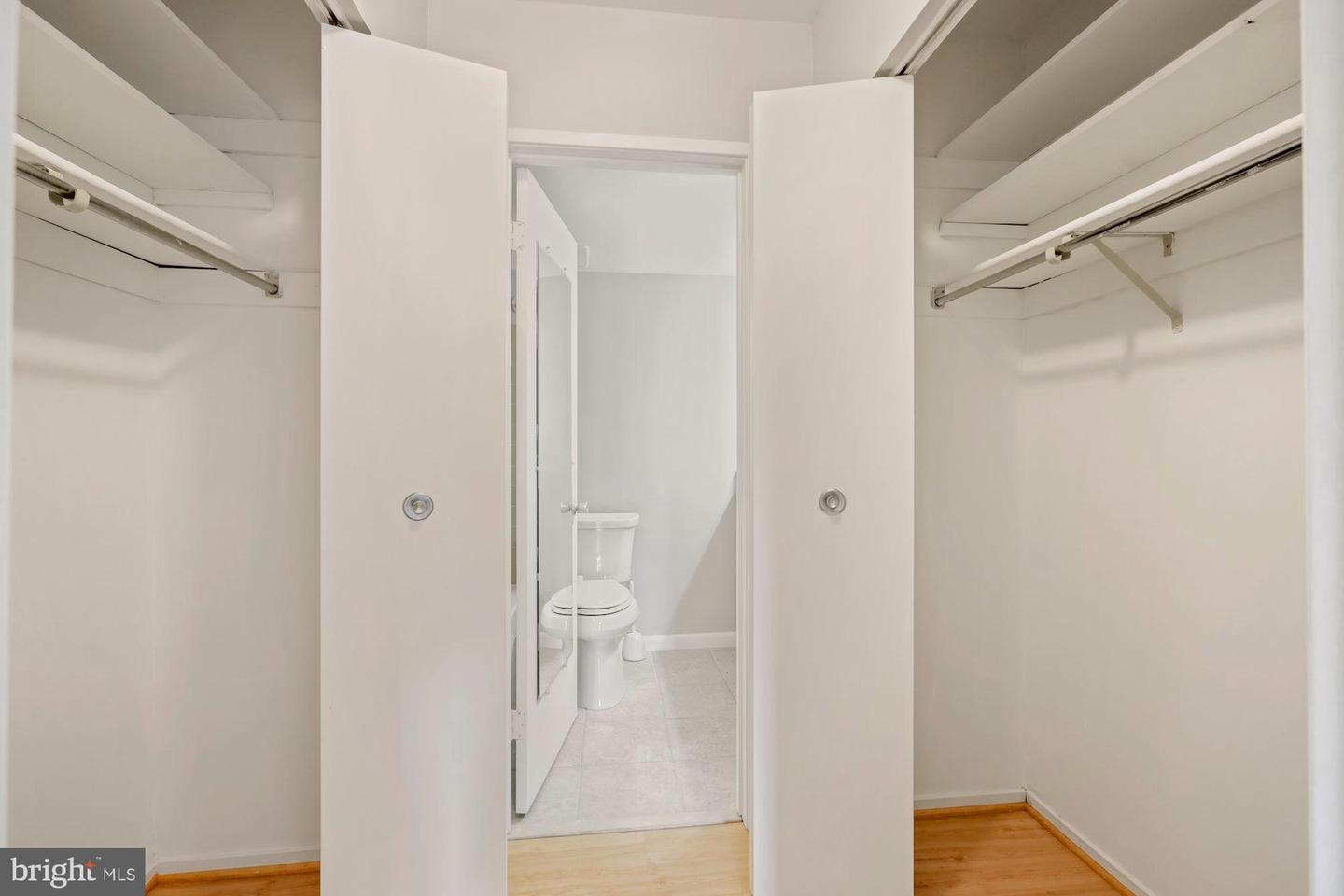1645 PARKCREST CIR #7D/200, RESTON, Virginia 20190, 2 Bedrooms Bedrooms, ,2 BathroomsBathrooms,Residential,For sale,1645 PARKCREST CIR #7D/200,VAFX2257846 MLS # VAFX2257846