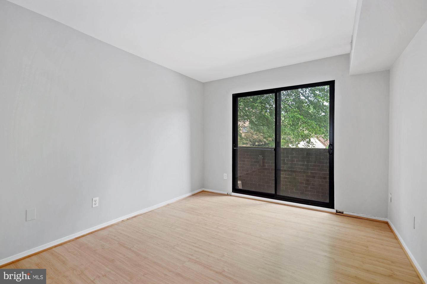 1645 PARKCREST CIR #7D/200, RESTON, Virginia 20190, 2 Bedrooms Bedrooms, ,2 BathroomsBathrooms,Residential,For sale,1645 PARKCREST CIR #7D/200,VAFX2257846 MLS # VAFX2257846