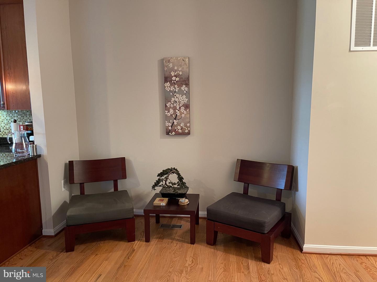 2827 CHINKAPIN OAK LN, WOODBRIDGE, Virginia 22191, 3 Bedrooms Bedrooms, ,2 BathroomsBathrooms,Residential,For sale,2827 CHINKAPIN OAK LN,VAPW2100118 MLS # VAPW2100118