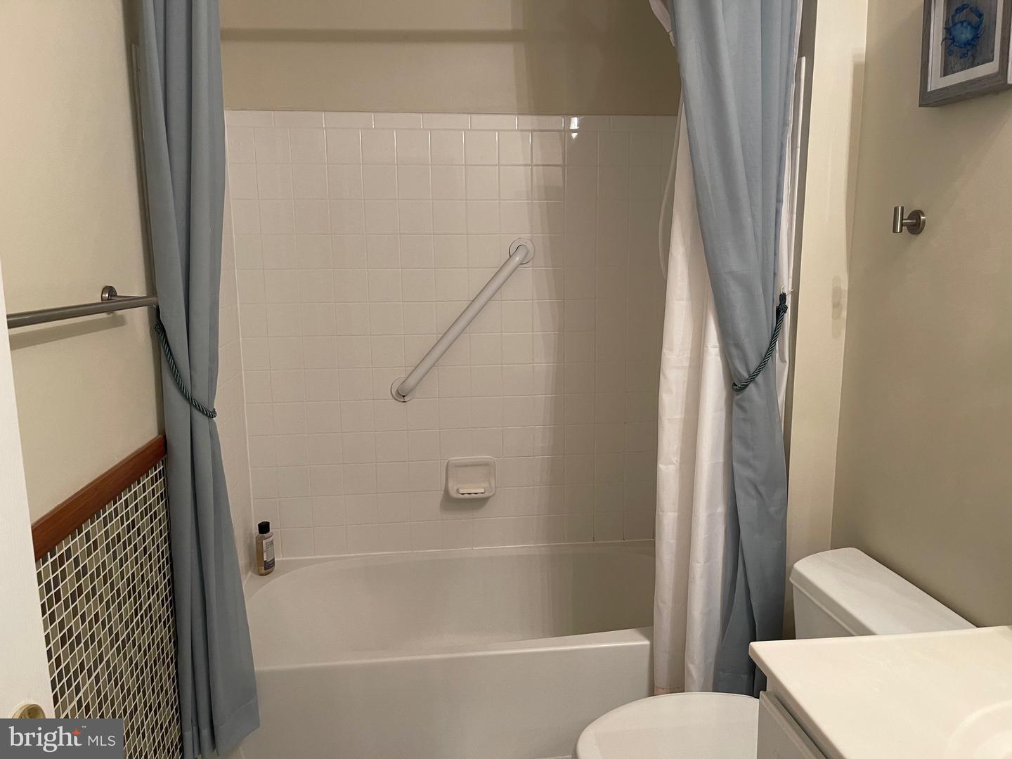 2827 CHINKAPIN OAK LN, WOODBRIDGE, Virginia 22191, 3 Bedrooms Bedrooms, ,2 BathroomsBathrooms,Residential,For sale,2827 CHINKAPIN OAK LN,VAPW2100118 MLS # VAPW2100118