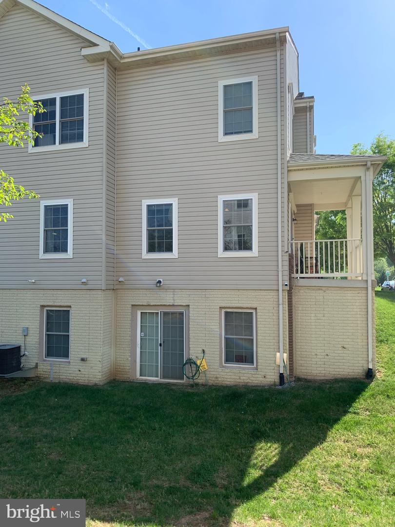 2827 CHINKAPIN OAK LN, WOODBRIDGE, Virginia 22191, 3 Bedrooms Bedrooms, ,2 BathroomsBathrooms,Residential,For sale,2827 CHINKAPIN OAK LN,VAPW2100118 MLS # VAPW2100118