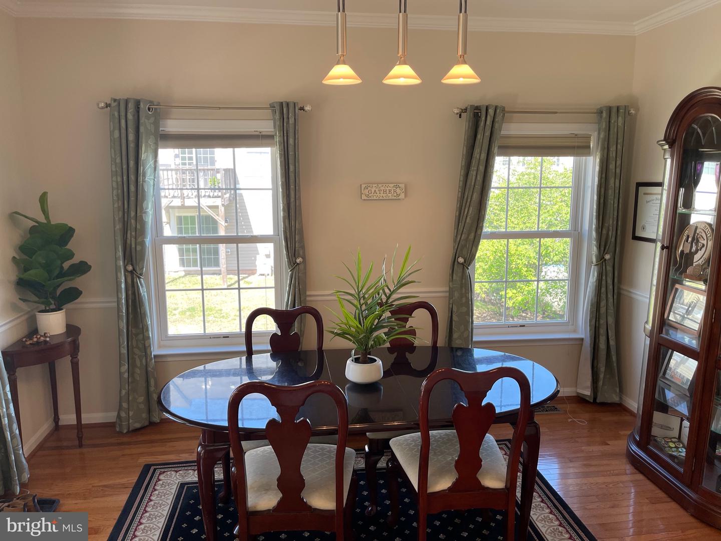 2827 CHINKAPIN OAK LN, WOODBRIDGE, Virginia 22191, 3 Bedrooms Bedrooms, ,2 BathroomsBathrooms,Residential,For sale,2827 CHINKAPIN OAK LN,VAPW2100118 MLS # VAPW2100118