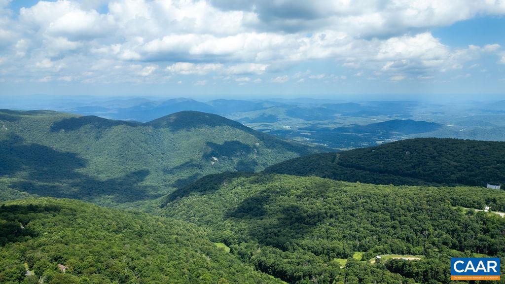 1566 VISTAS, WINTERGREEN, Virginia 22967, 3 Bedrooms Bedrooms, ,3 BathroomsBathrooms,Residential,For sale,1566 VISTAS,667249 MLS # 667249