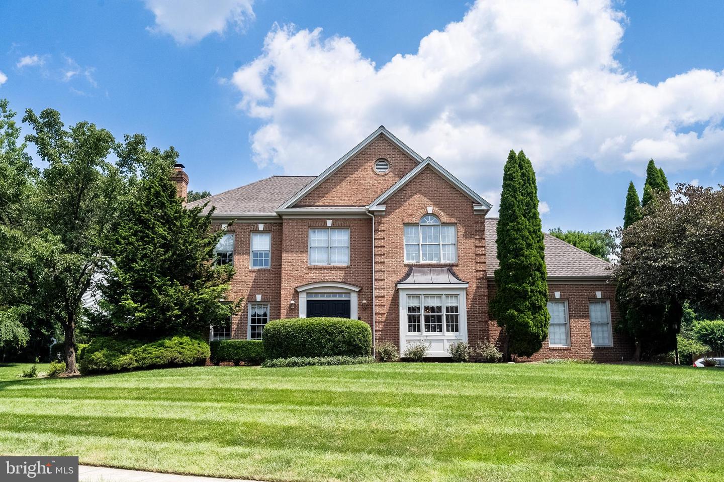 13898 OLD NURSERY CT, CHANTILLY, Virginia 20151, 4 Bedrooms Bedrooms, ,4 BathroomsBathrooms,Residential,For sale,13898 OLD NURSERY CT,VAFX2257864 MLS # VAFX2257864