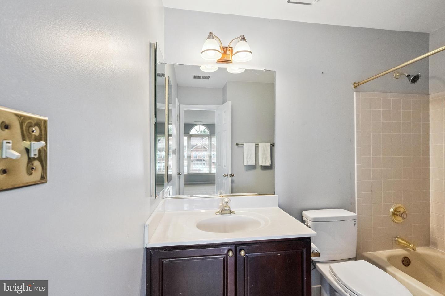 13898 OLD NURSERY CT, CHANTILLY, Virginia 20151, 4 Bedrooms Bedrooms, ,4 BathroomsBathrooms,Residential,For sale,13898 OLD NURSERY CT,VAFX2257864 MLS # VAFX2257864