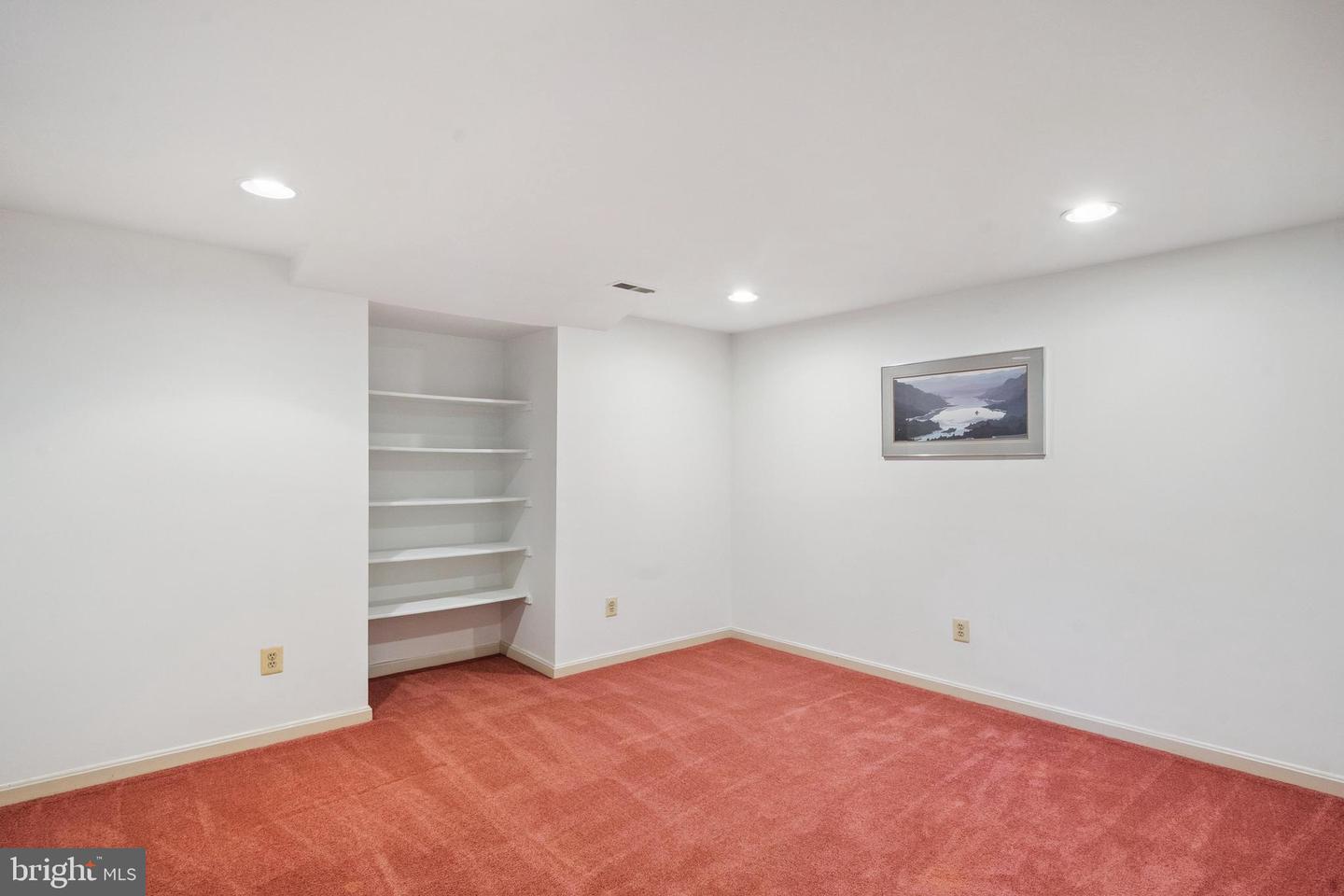 13898 OLD NURSERY CT, CHANTILLY, Virginia 20151, 4 Bedrooms Bedrooms, ,4 BathroomsBathrooms,Residential,For sale,13898 OLD NURSERY CT,VAFX2257864 MLS # VAFX2257864