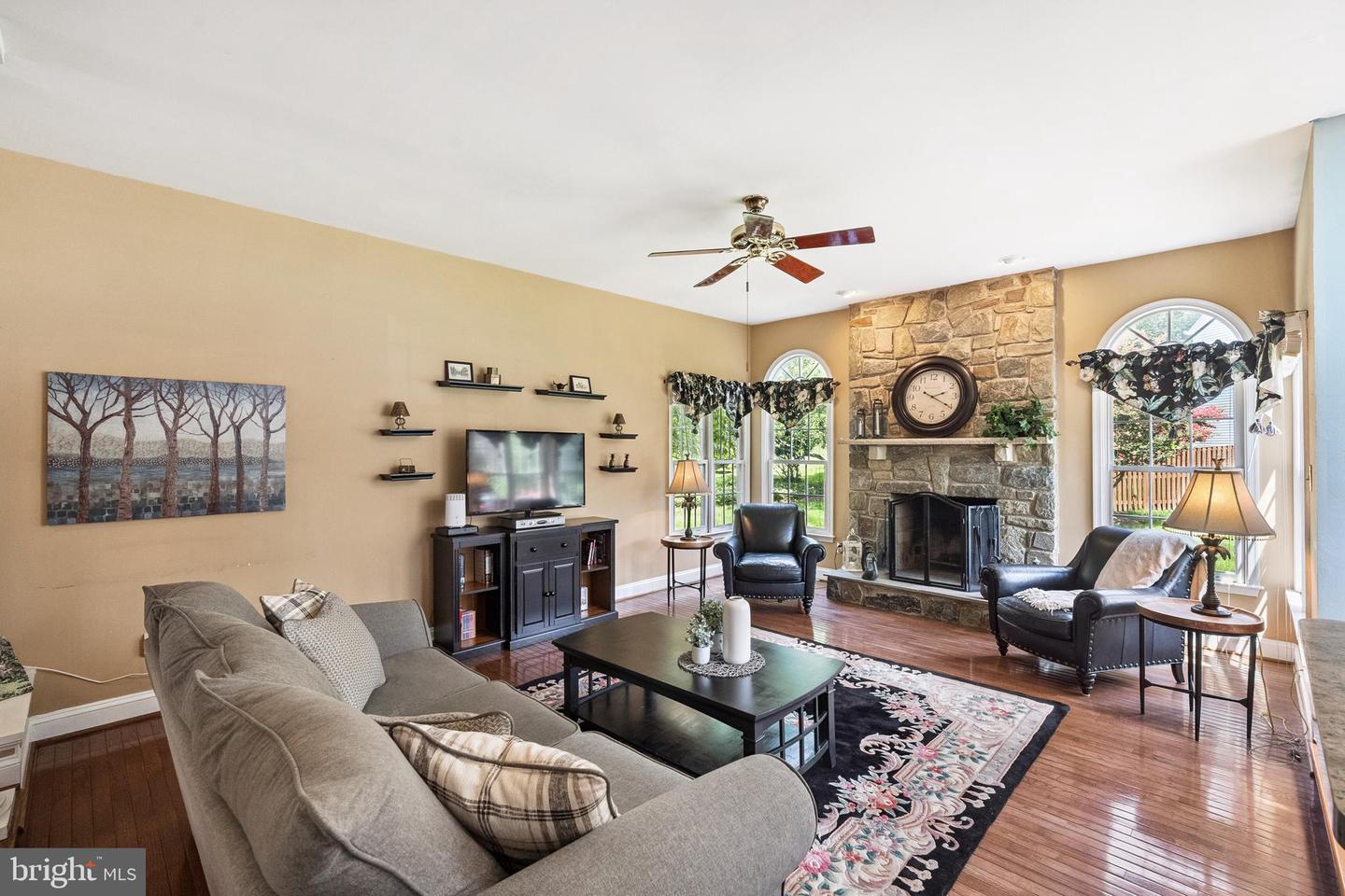 13898 OLD NURSERY CT, CHANTILLY, Virginia 20151, 4 Bedrooms Bedrooms, ,4 BathroomsBathrooms,Residential,For sale,13898 OLD NURSERY CT,VAFX2257864 MLS # VAFX2257864