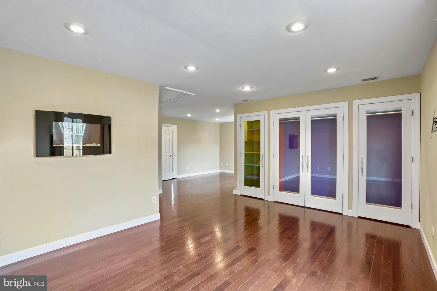 2054 MADRILLON RD, VIENNA, Virginia 22182, 4 Bedrooms Bedrooms, ,4 BathroomsBathrooms,Residential,For sale,2054 MADRILLON RD,VAFX2257888 MLS # VAFX2257888