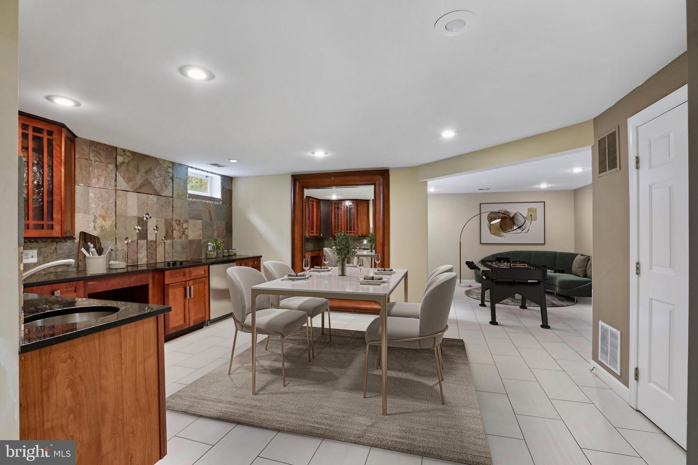 2054 MADRILLON RD, VIENNA, Virginia 22182, 4 Bedrooms Bedrooms, ,4 BathroomsBathrooms,Residential,For sale,2054 MADRILLON RD,VAFX2257888 MLS # VAFX2257888