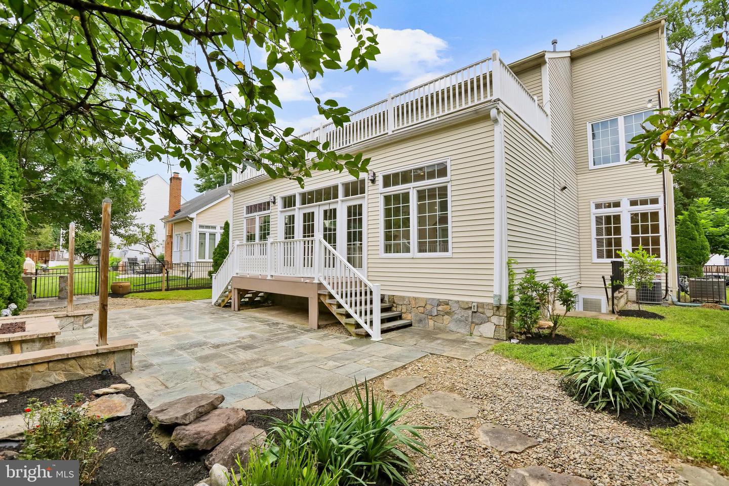 2054 MADRILLON RD, VIENNA, Virginia 22182, 4 Bedrooms Bedrooms, ,4 BathroomsBathrooms,Residential,For sale,2054 MADRILLON RD,VAFX2257888 MLS # VAFX2257888