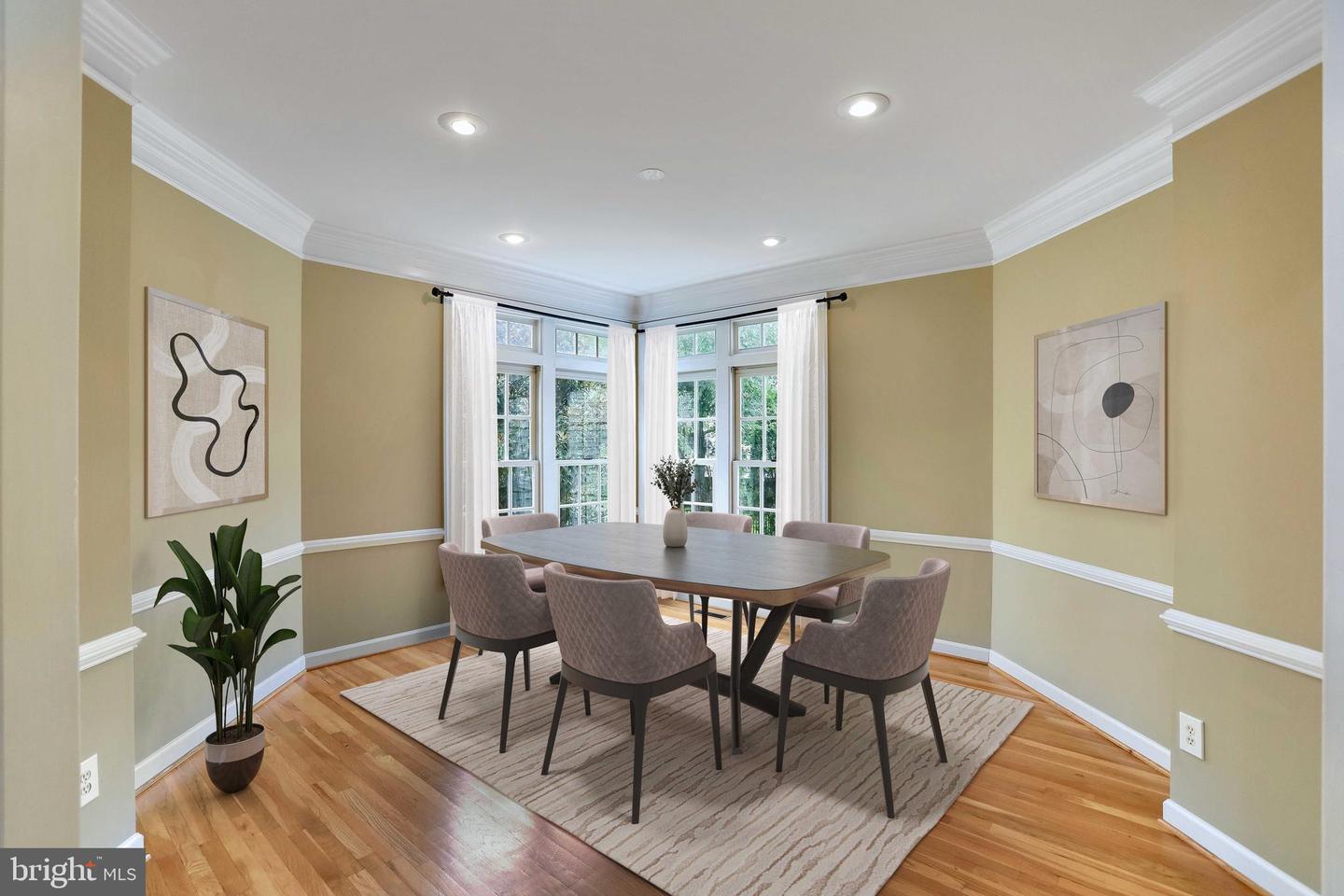 2054 MADRILLON RD, VIENNA, Virginia 22182, 4 Bedrooms Bedrooms, ,4 BathroomsBathrooms,Residential,For sale,2054 MADRILLON RD,VAFX2257888 MLS # VAFX2257888