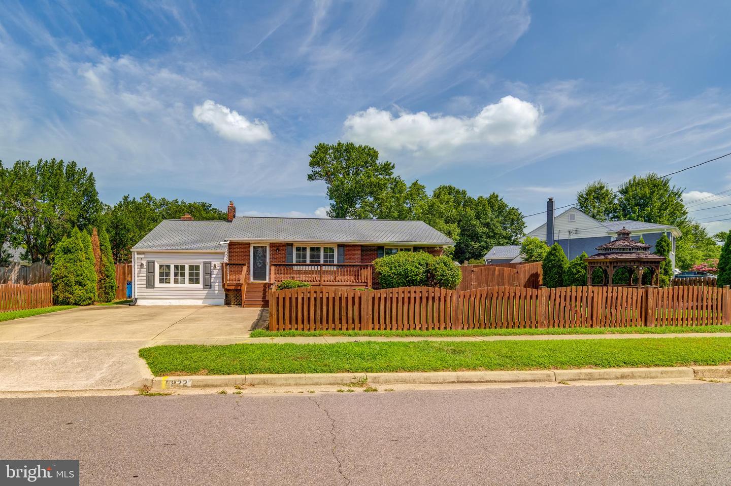 6822 FLOYD AVE, SPRINGFIELD, Virginia 22150, 3 Bedrooms Bedrooms, ,2 BathroomsBathrooms,Residential,For sale,6822 FLOYD AVE,VAFX2257902 MLS # VAFX2257902