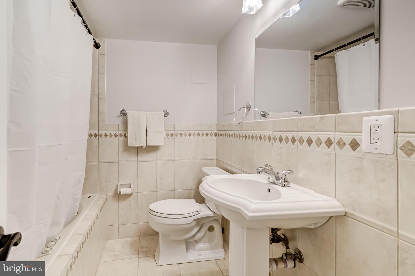 6822 FLOYD AVE, SPRINGFIELD, Virginia 22150, 3 Bedrooms Bedrooms, ,2 BathroomsBathrooms,Residential,For sale,6822 FLOYD AVE,VAFX2257902 MLS # VAFX2257902