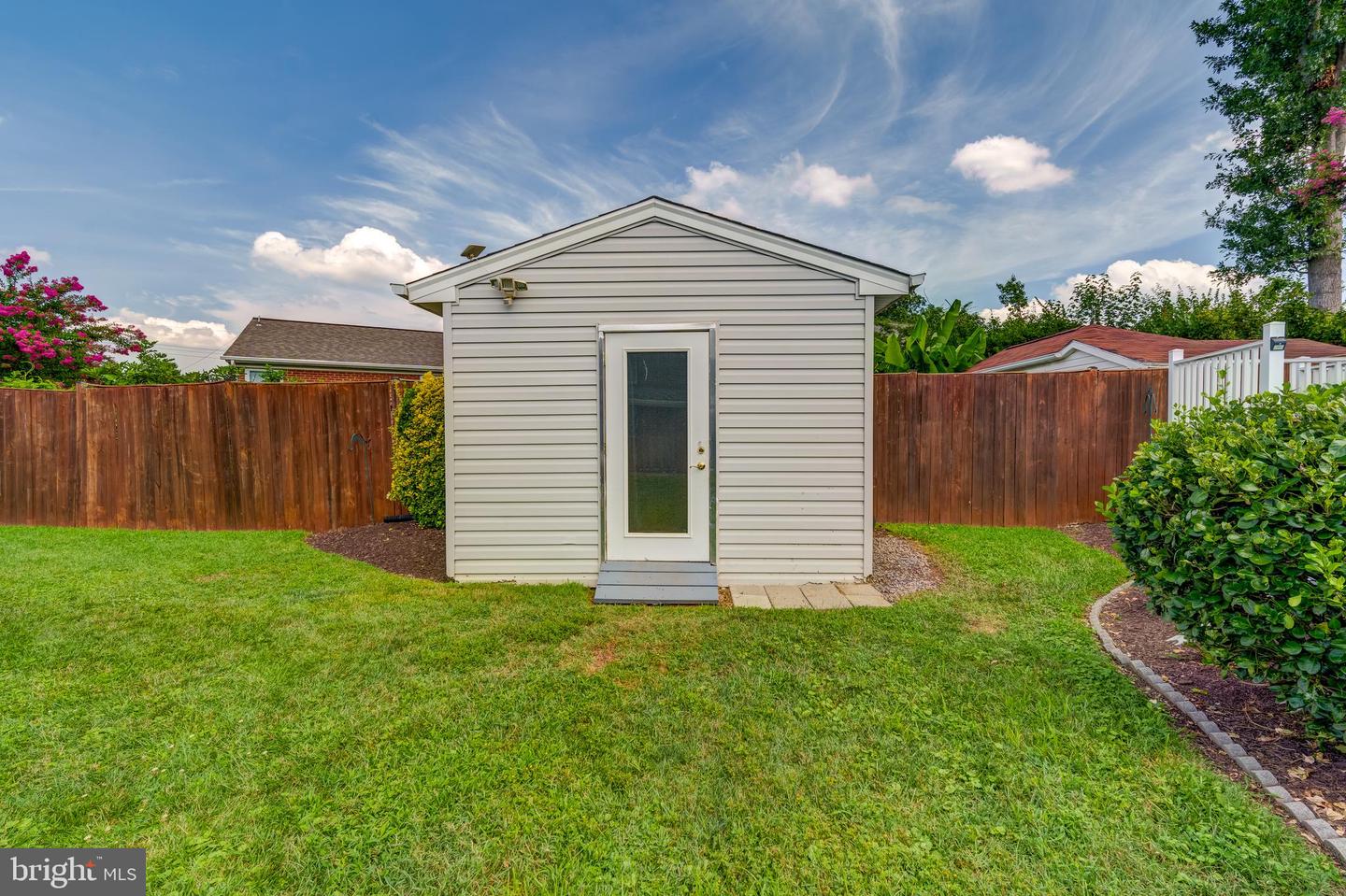 6822 FLOYD AVE, SPRINGFIELD, Virginia 22150, 3 Bedrooms Bedrooms, ,2 BathroomsBathrooms,Residential,For sale,6822 FLOYD AVE,VAFX2257902 MLS # VAFX2257902