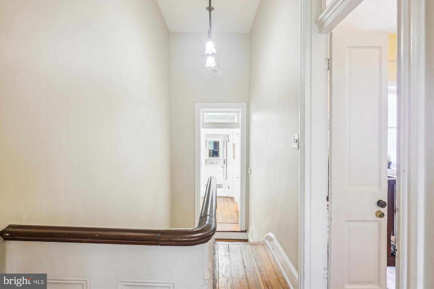 719 GIBBON ST, ALEXANDRIA, Virginia 22314, 3 Bedrooms Bedrooms, ,3 BathroomsBathrooms,Residential,For sale,719 GIBBON ST,VAAX2047922 MLS # VAAX2047922