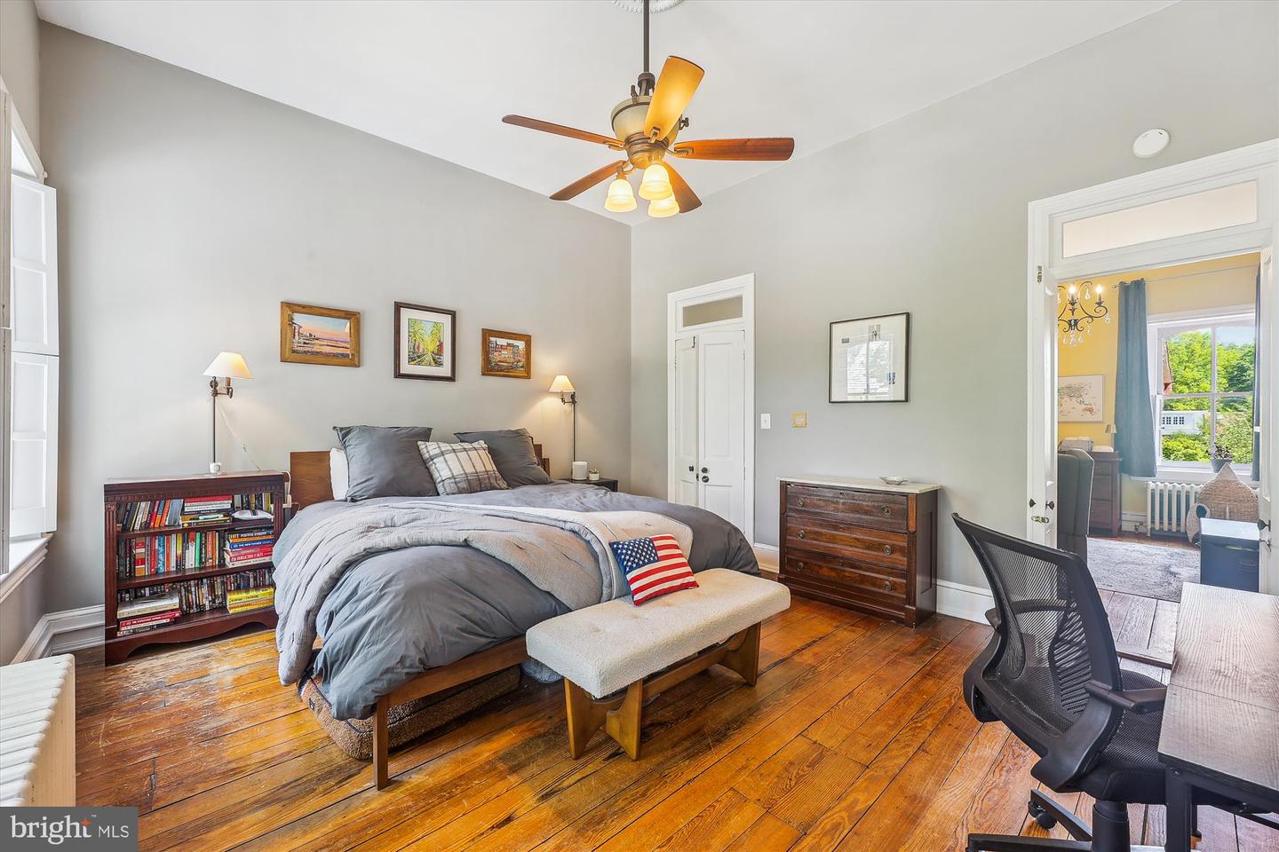 719 GIBBON ST, ALEXANDRIA, Virginia 22314, 3 Bedrooms Bedrooms, ,3 BathroomsBathrooms,Residential,For sale,719 GIBBON ST,VAAX2047922 MLS # VAAX2047922