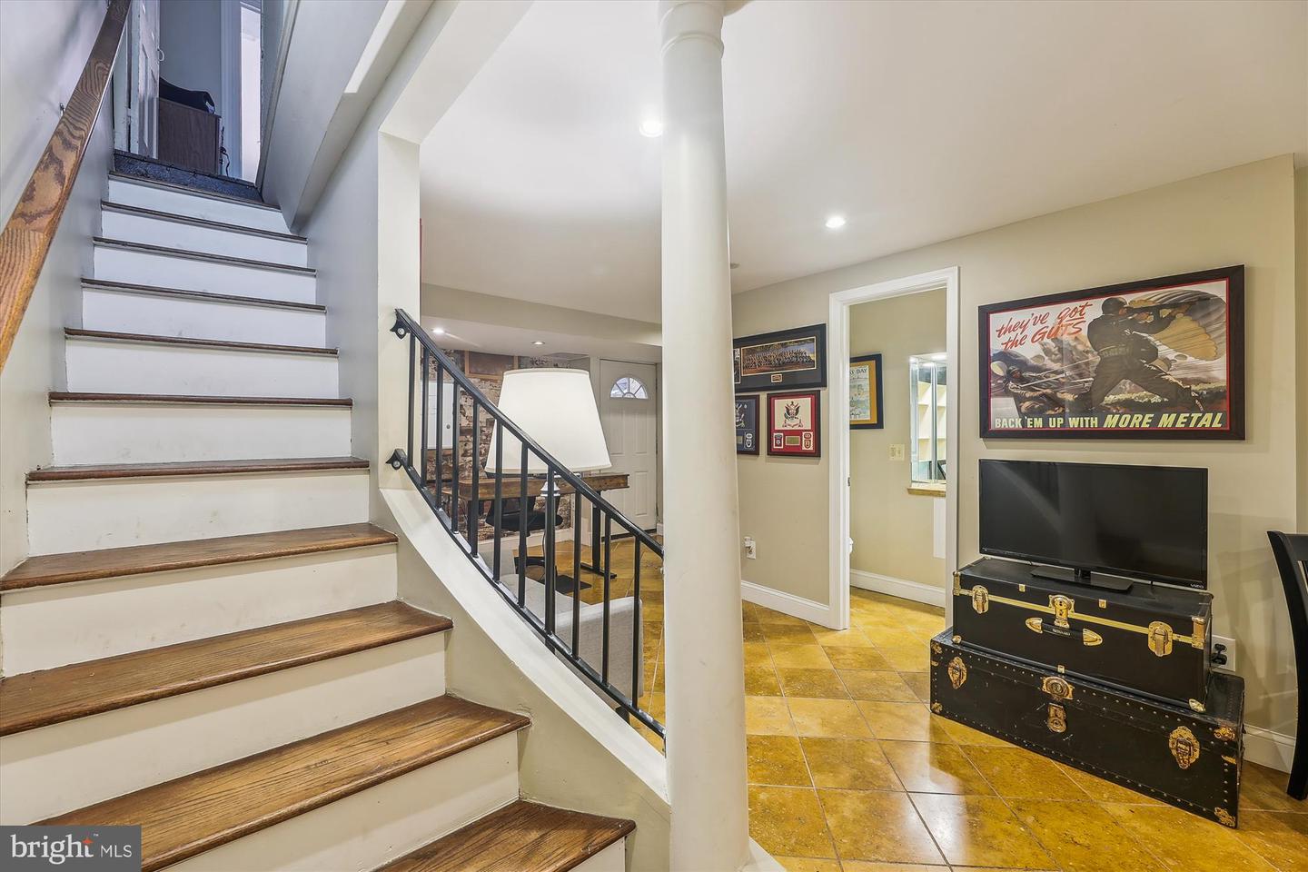 719 GIBBON ST, ALEXANDRIA, Virginia 22314, 3 Bedrooms Bedrooms, ,3 BathroomsBathrooms,Residential,For sale,719 GIBBON ST,VAAX2047922 MLS # VAAX2047922