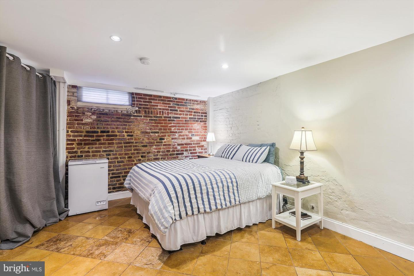 719 GIBBON ST, ALEXANDRIA, Virginia 22314, 3 Bedrooms Bedrooms, ,3 BathroomsBathrooms,Residential,For sale,719 GIBBON ST,VAAX2047922 MLS # VAAX2047922