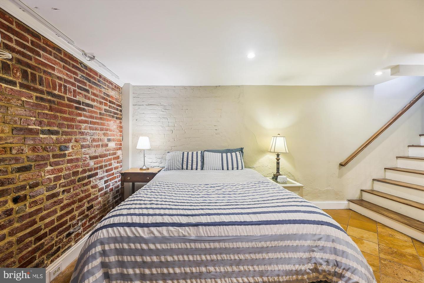 719 GIBBON ST, ALEXANDRIA, Virginia 22314, 3 Bedrooms Bedrooms, ,3 BathroomsBathrooms,Residential,For sale,719 GIBBON ST,VAAX2047922 MLS # VAAX2047922