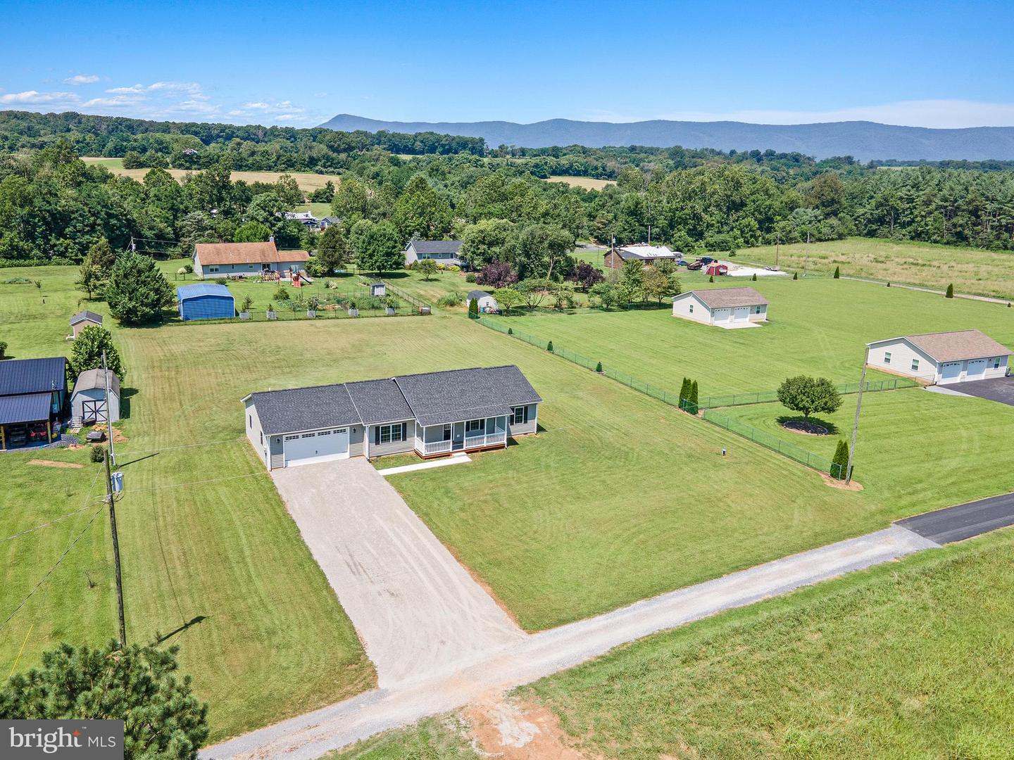137 GOLDFINCH LN, LURAY, Virginia 22835, 3 Bedrooms Bedrooms, ,2 BathroomsBathrooms,Residential,For sale,137 GOLDFINCH LN,VAPA2005190 MLS # VAPA2005190