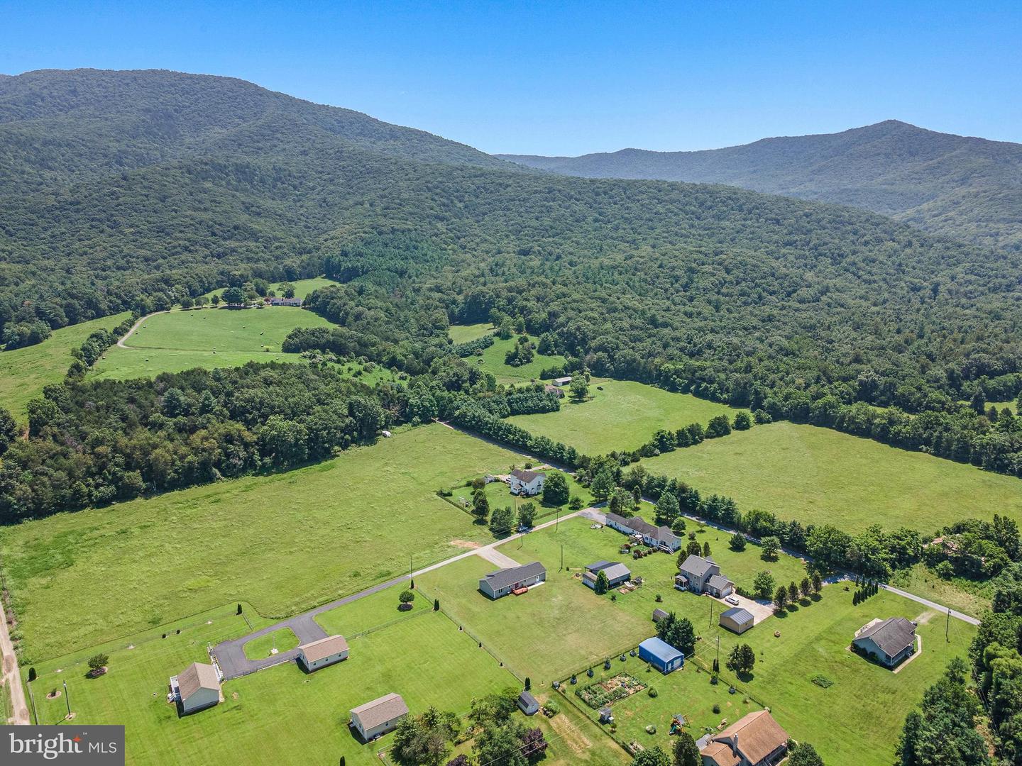 137 GOLDFINCH LN, LURAY, Virginia 22835, 3 Bedrooms Bedrooms, ,2 BathroomsBathrooms,Residential,For sale,137 GOLDFINCH LN,VAPA2005190 MLS # VAPA2005190