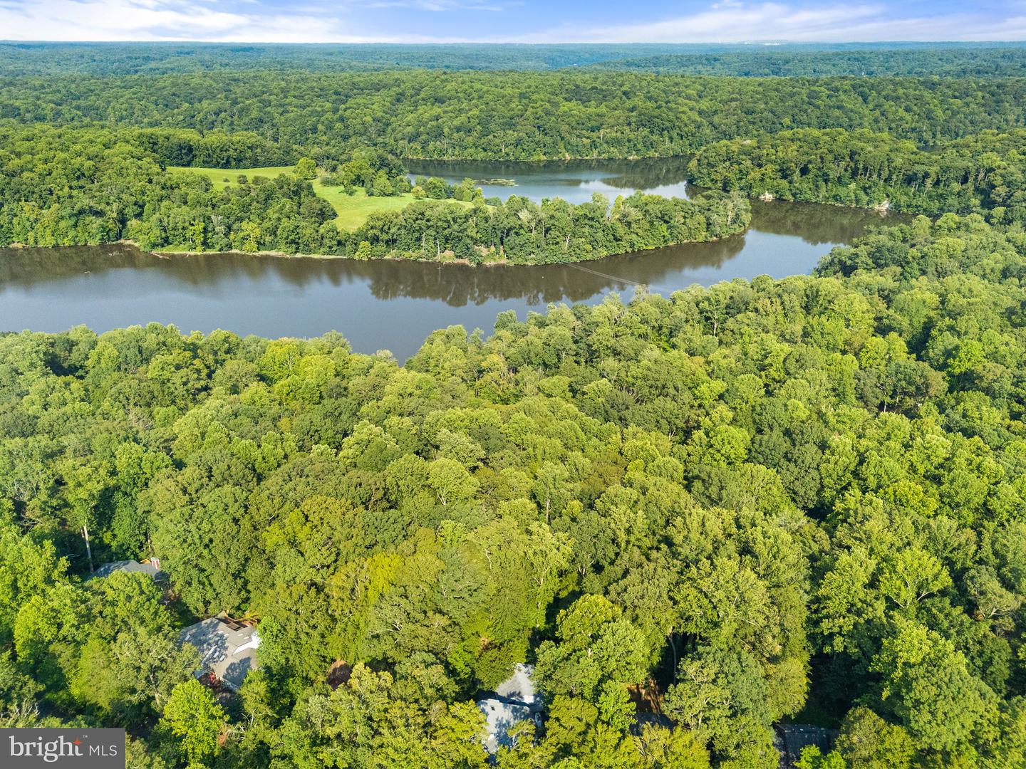 10729 RIVER RUN DR, MANASSAS, Virginia 20112, 4 Bedrooms Bedrooms, ,2 BathroomsBathrooms,Residential,For sale,10729 RIVER RUN DR,VAPW2100144 MLS # VAPW2100144