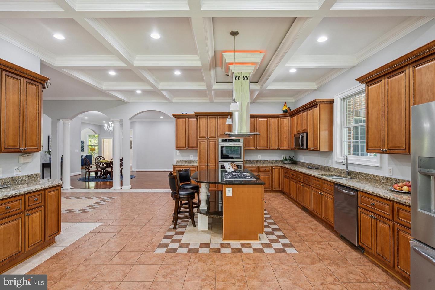 3905 HUMMER, ANNANDALE, Virginia 22003, 7 Bedrooms Bedrooms, 21 Rooms Rooms,6 BathroomsBathrooms,Residential,For sale,3905 HUMMER,VAFX2258040 MLS # VAFX2258040
