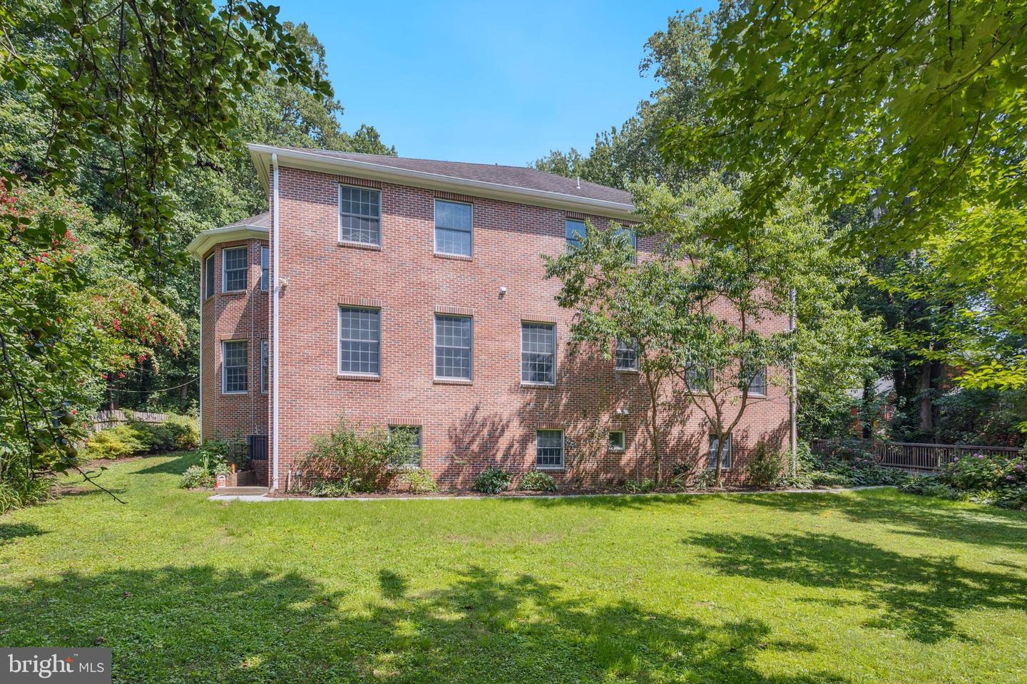3905 HUMMER, ANNANDALE, Virginia 22003, 7 Bedrooms Bedrooms, 21 Rooms Rooms,6 BathroomsBathrooms,Residential,For sale,3905 HUMMER,VAFX2258040 MLS # VAFX2258040
