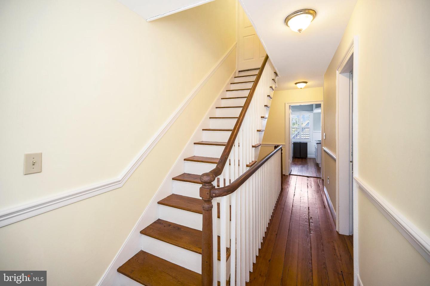 1102 PRINCE EDWARD ST, FREDERICKSBURG, Virginia 22401, 3 Bedrooms Bedrooms, 11 Rooms Rooms,2 BathroomsBathrooms,Residential,For sale,1102 PRINCE EDWARD ST,VAFB2008666 MLS # VAFB2008666