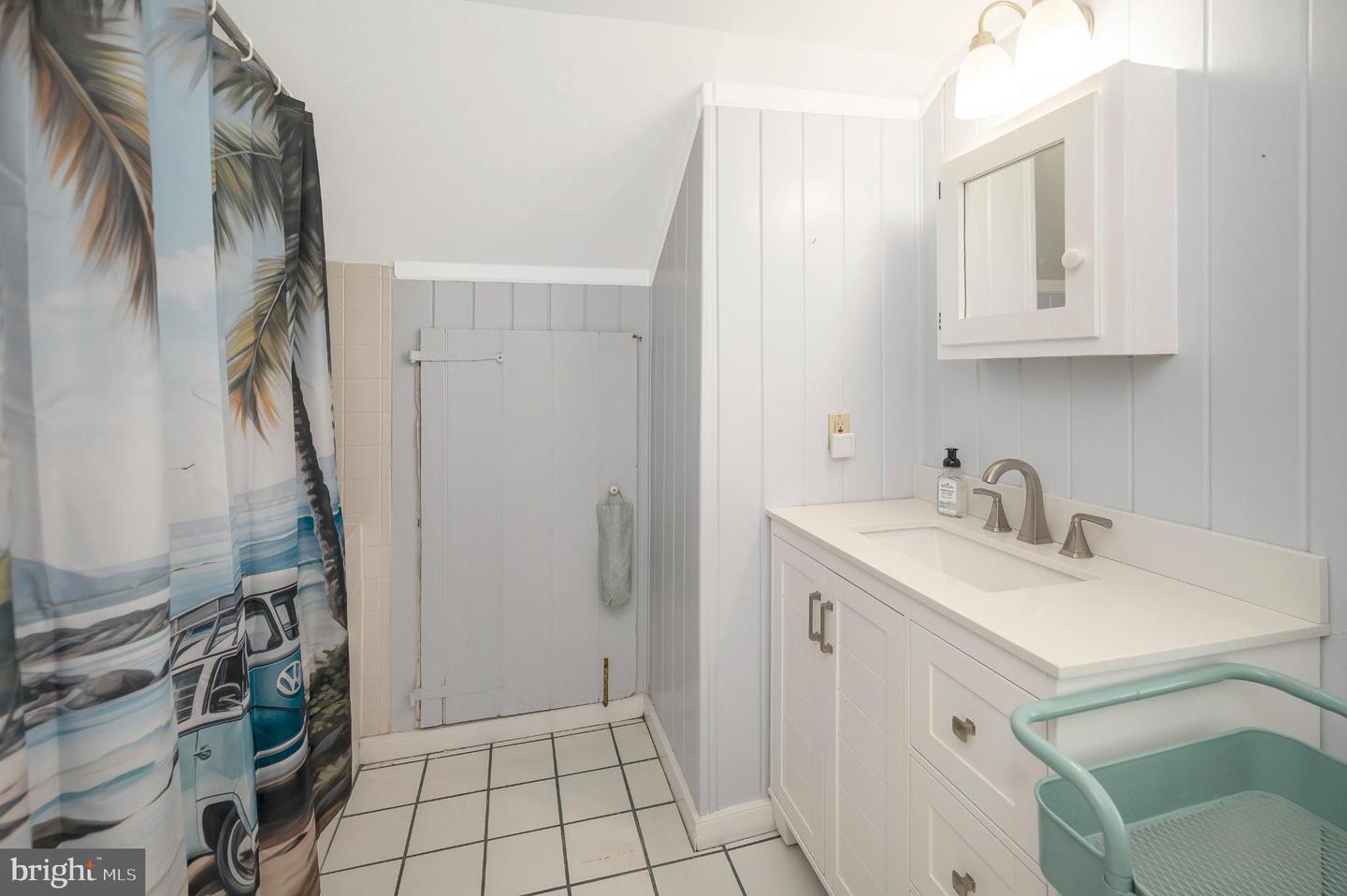 1102 PRINCE EDWARD ST, FREDERICKSBURG, Virginia 22401, 3 Bedrooms Bedrooms, 11 Rooms Rooms,2 BathroomsBathrooms,Residential,For sale,1102 PRINCE EDWARD ST,VAFB2008666 MLS # VAFB2008666