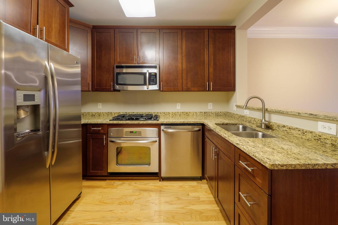 2101 N MONROE ST #105, ARLINGTON, Virginia 22207, 1 Bedroom Bedrooms, ,1 BathroomBathrooms,Residential,For sale,2101 N MONROE ST #105,VAAR2061528 MLS # VAAR2061528