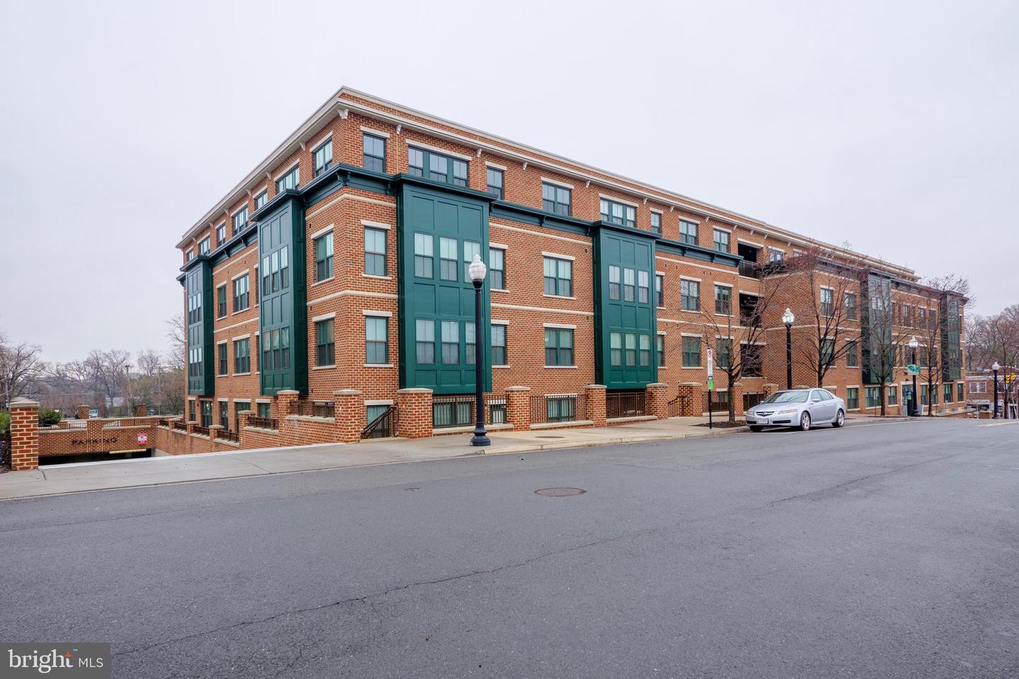 2101 N MONROE ST #105, ARLINGTON, Virginia 22207, 1 Bedroom Bedrooms, ,1 BathroomBathrooms,Residential,For sale,2101 N MONROE ST #105,VAAR2061528 MLS # VAAR2061528