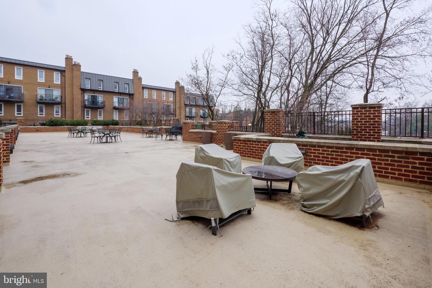 2101 N MONROE ST #105, ARLINGTON, Virginia 22207, 1 Bedroom Bedrooms, ,1 BathroomBathrooms,Residential,For sale,2101 N MONROE ST #105,VAAR2061528 MLS # VAAR2061528