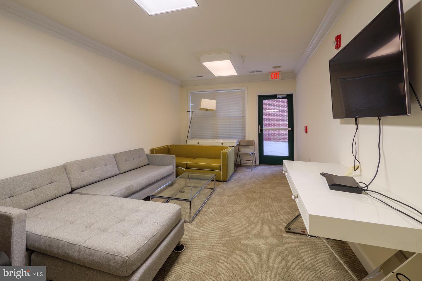 2101 N MONROE ST #105, ARLINGTON, Virginia 22207, 1 Bedroom Bedrooms, ,1 BathroomBathrooms,Residential,For sale,2101 N MONROE ST #105,VAAR2061528 MLS # VAAR2061528