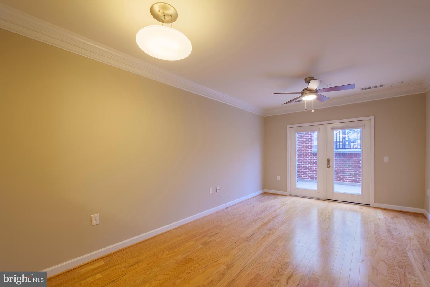 2101 N MONROE ST #105, ARLINGTON, Virginia 22207, 1 Bedroom Bedrooms, ,1 BathroomBathrooms,Residential,For sale,2101 N MONROE ST #105,VAAR2061528 MLS # VAAR2061528