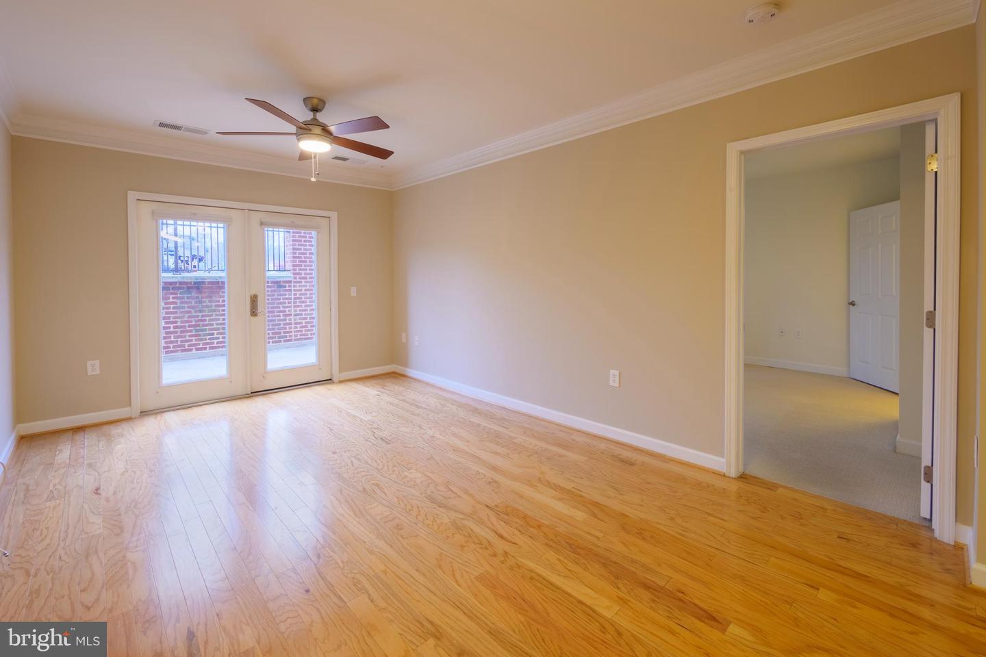2101 N MONROE ST #105, ARLINGTON, Virginia 22207, 1 Bedroom Bedrooms, ,1 BathroomBathrooms,Residential,For sale,2101 N MONROE ST #105,VAAR2061528 MLS # VAAR2061528